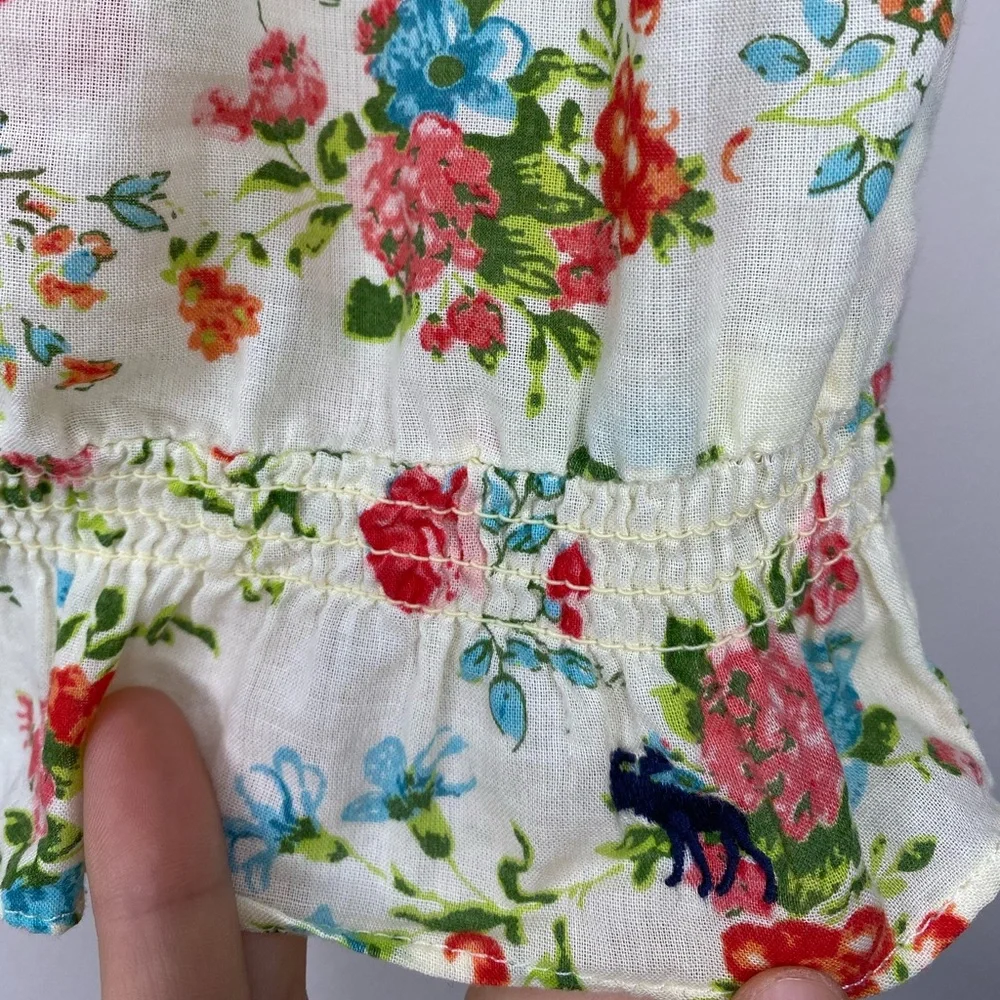 Price firm: Abercrombie floral blouse